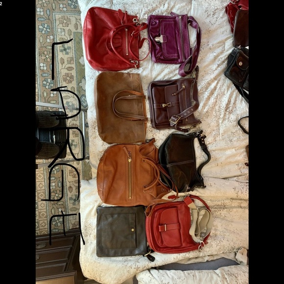 ROOTS PURSES SMALL MEDIUM AND LARGE - Picture 3 of 4